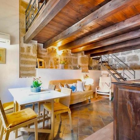 Alghero Old Town Apartment Steps To Sea And Scenic Ramparts Eksteriør bilde