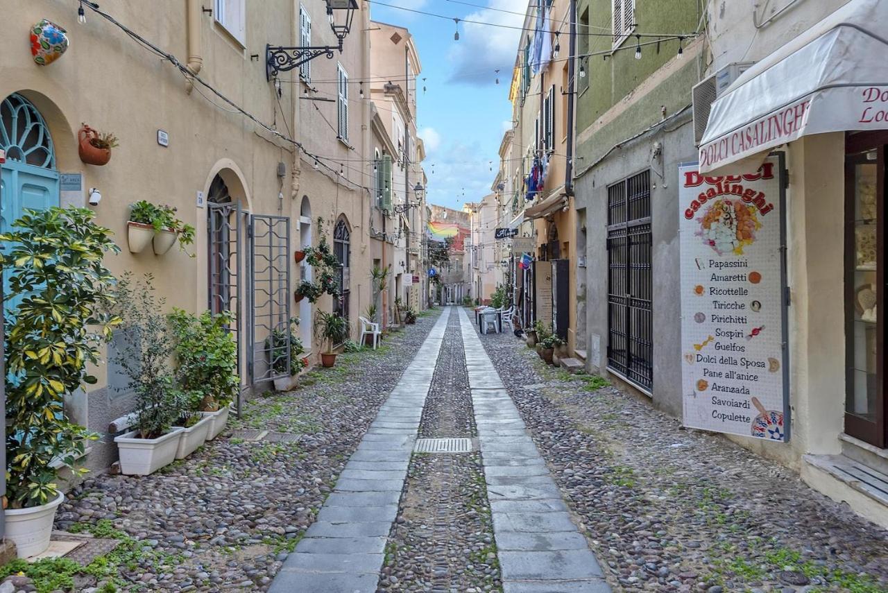 Alghero Old Town Apartment Steps To Sea And Scenic Ramparts Eksteriør bilde