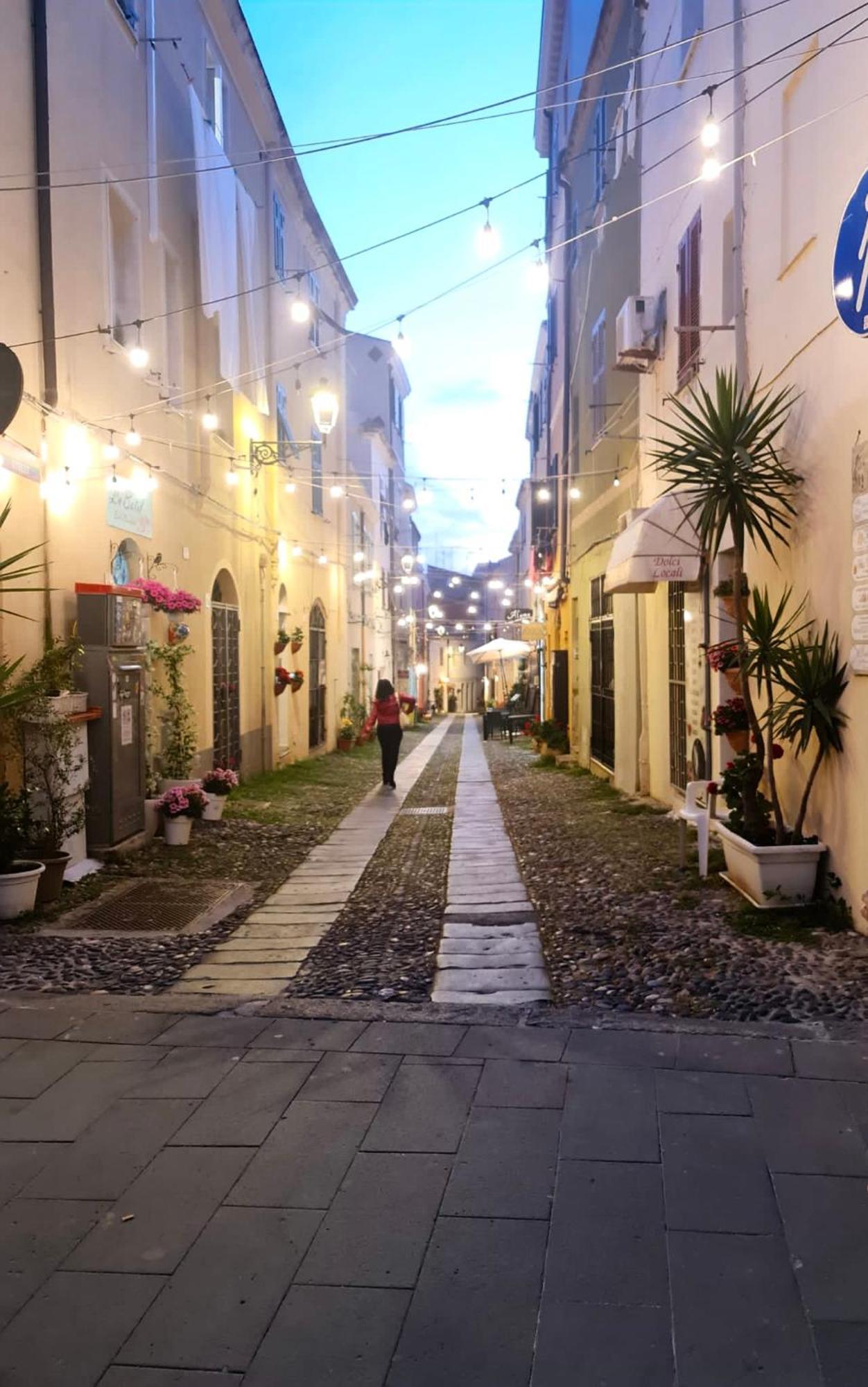 Alghero Old Town Apartment Steps To Sea And Scenic Ramparts Eksteriør bilde