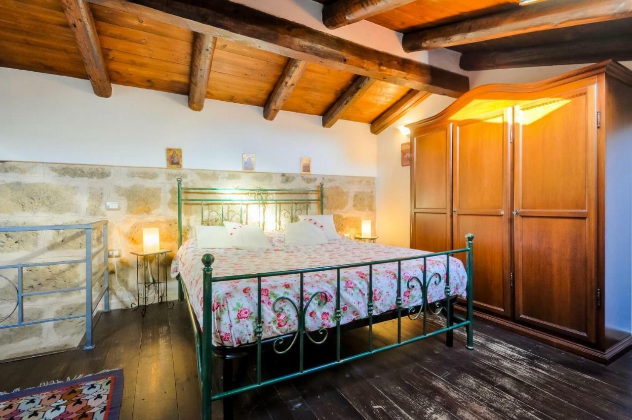 Alghero Old Town Apartment Steps To Sea And Scenic Ramparts Eksteriør bilde