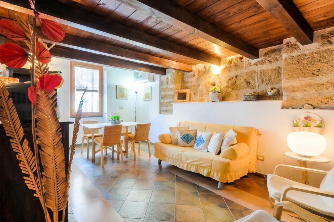 Alghero Old Town Apartment Steps To Sea And Scenic Ramparts Eksteriør bilde